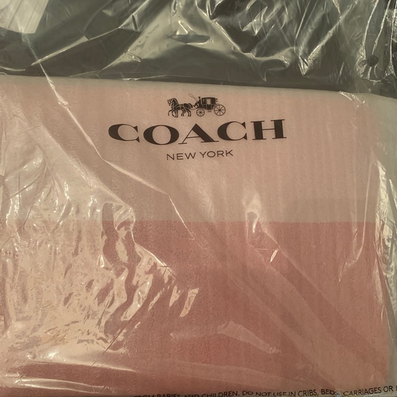 COPY - COPY - Coach laptop case - Picture 3 of 5